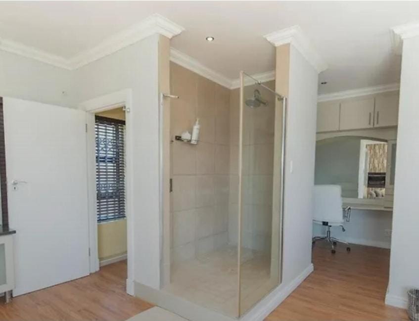 62 on Sharwood guesthouse Bed and Breakfast in Port Elizabeth