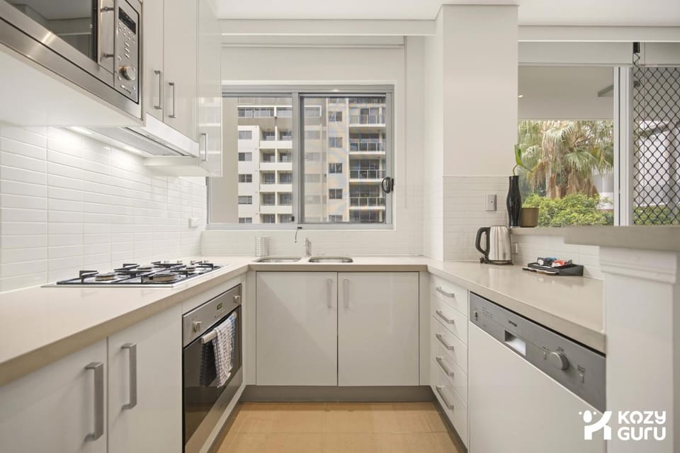 KozyGuru | Rosebery | Resort-Style Living Gem Apartment in Sydney