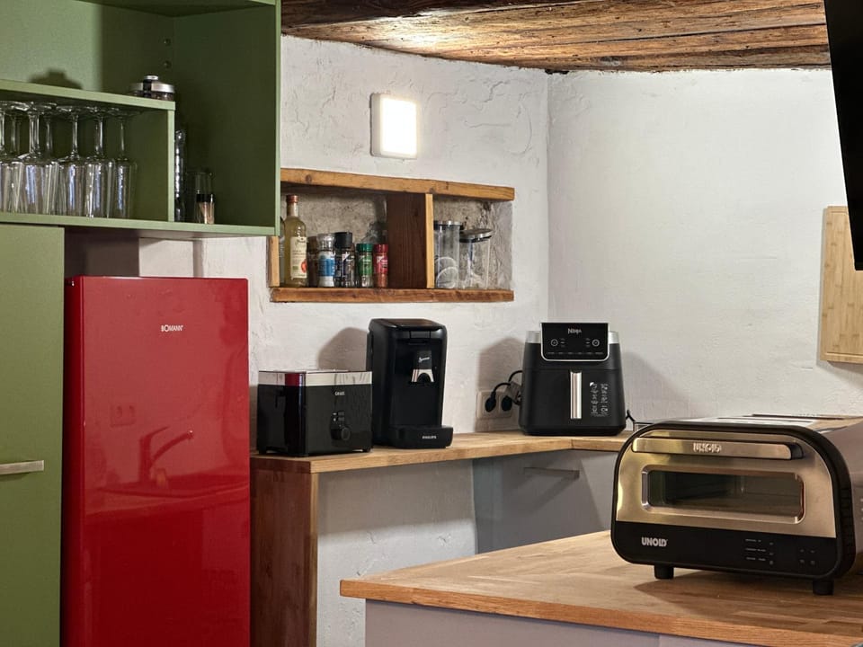 Coffee/tea facilities, Kitchen or kitchenette, toaster