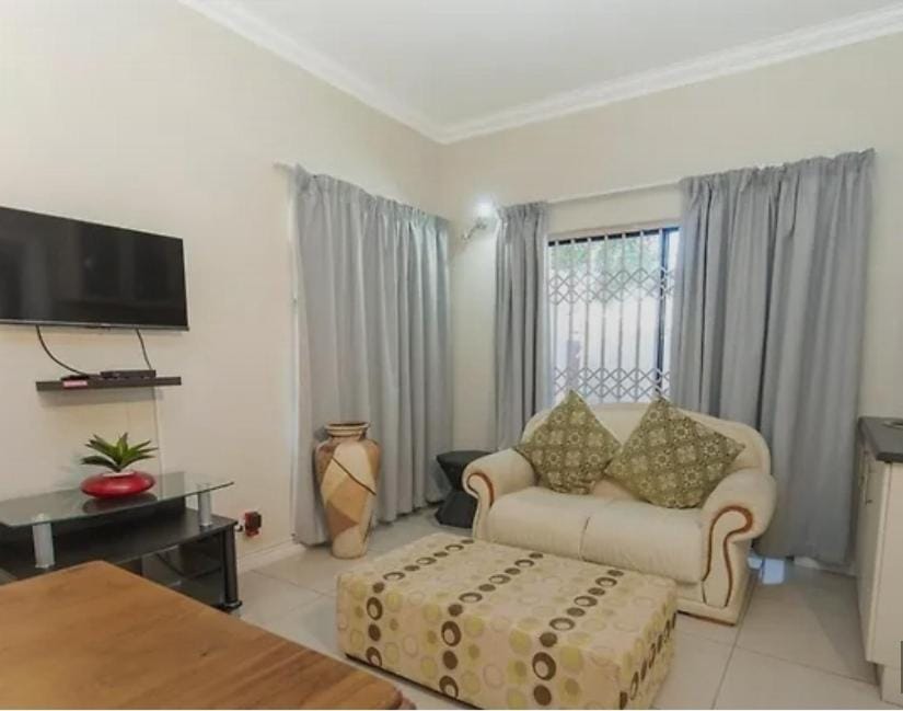 62 on Sharwood guesthouse Bed and Breakfast in Port Elizabeth