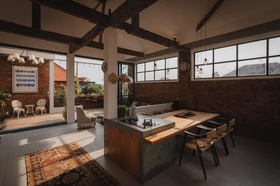 Living room, Dining area