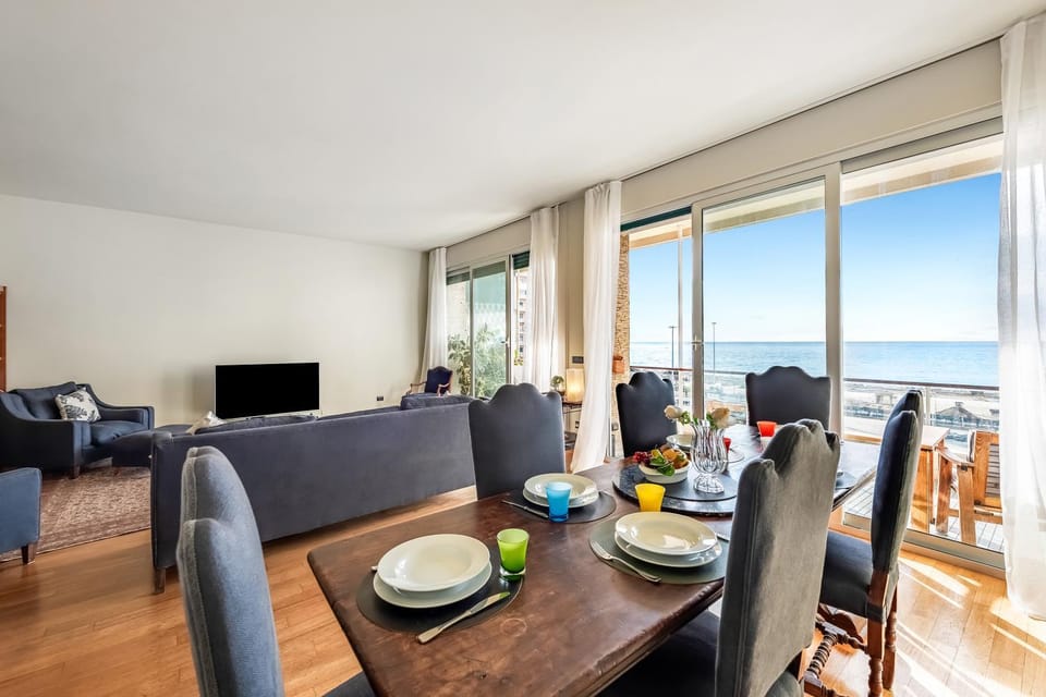 TV and multimedia, Living room, Dining area, Sea view