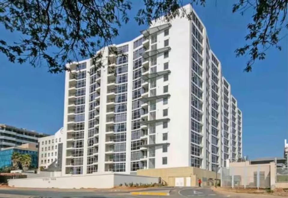 Executive Luxury Apartment Sandton Apartment in Sandton