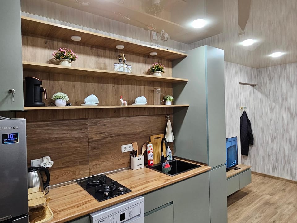 Kitchen or kitchenette