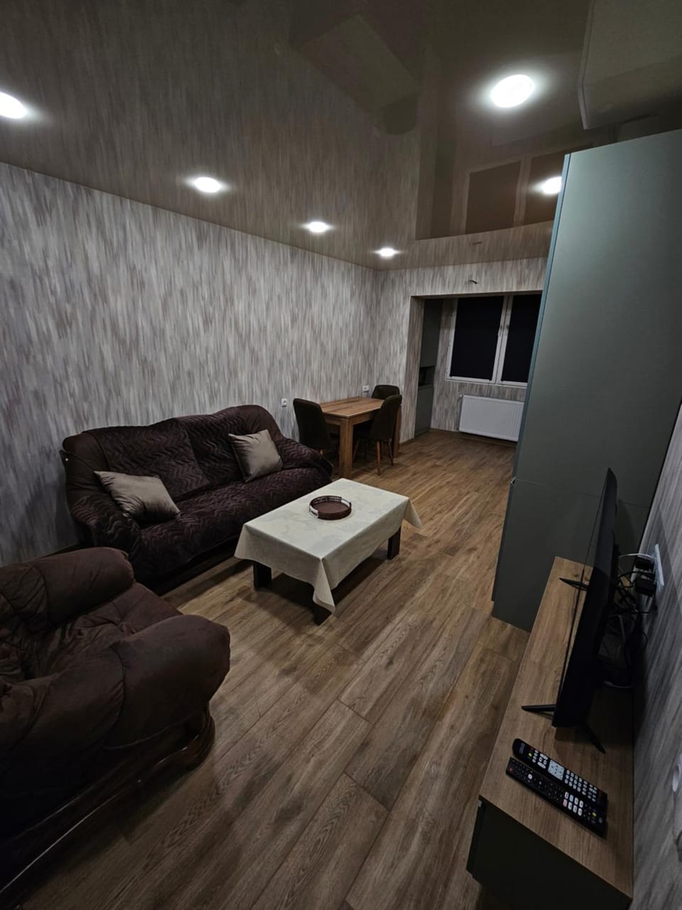 Communal lounge/ TV room, TV and multimedia, Living room, Seating area, Evening entertainment