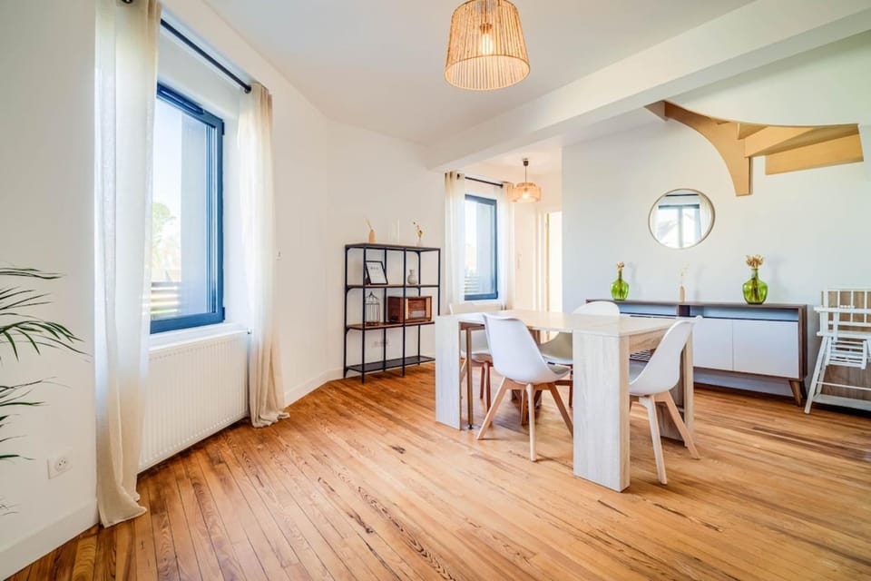 Charme & lumière duplex au bourg de Gestel Apartment in Guidel
