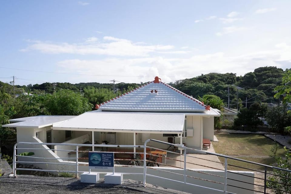 Blue Zone Harmony Village Okinawa 青の里 Apartment in Okinawa Prefecture