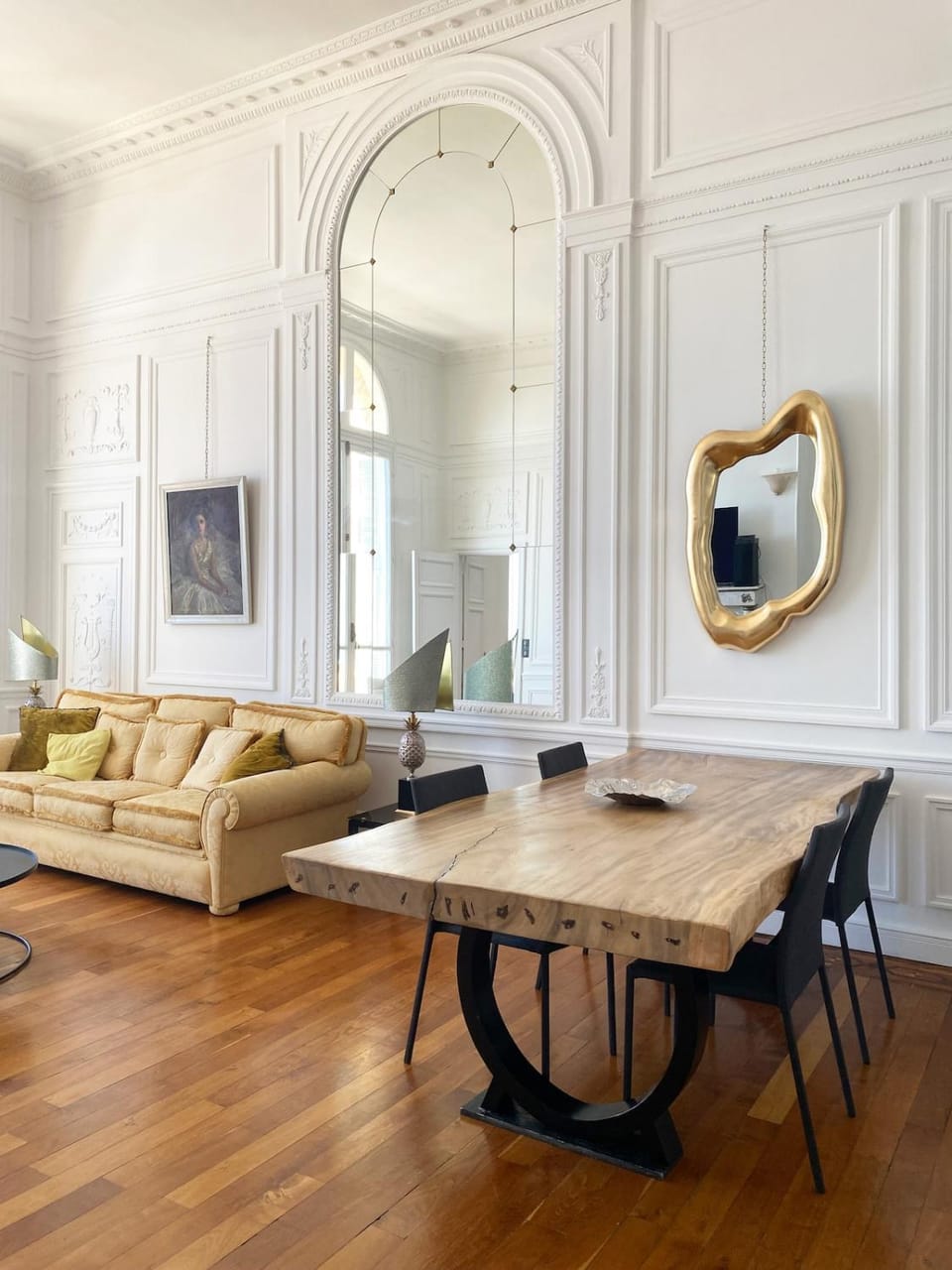 Beautiful period apartment Riviera Palace Apartment in Avenue du Carnier