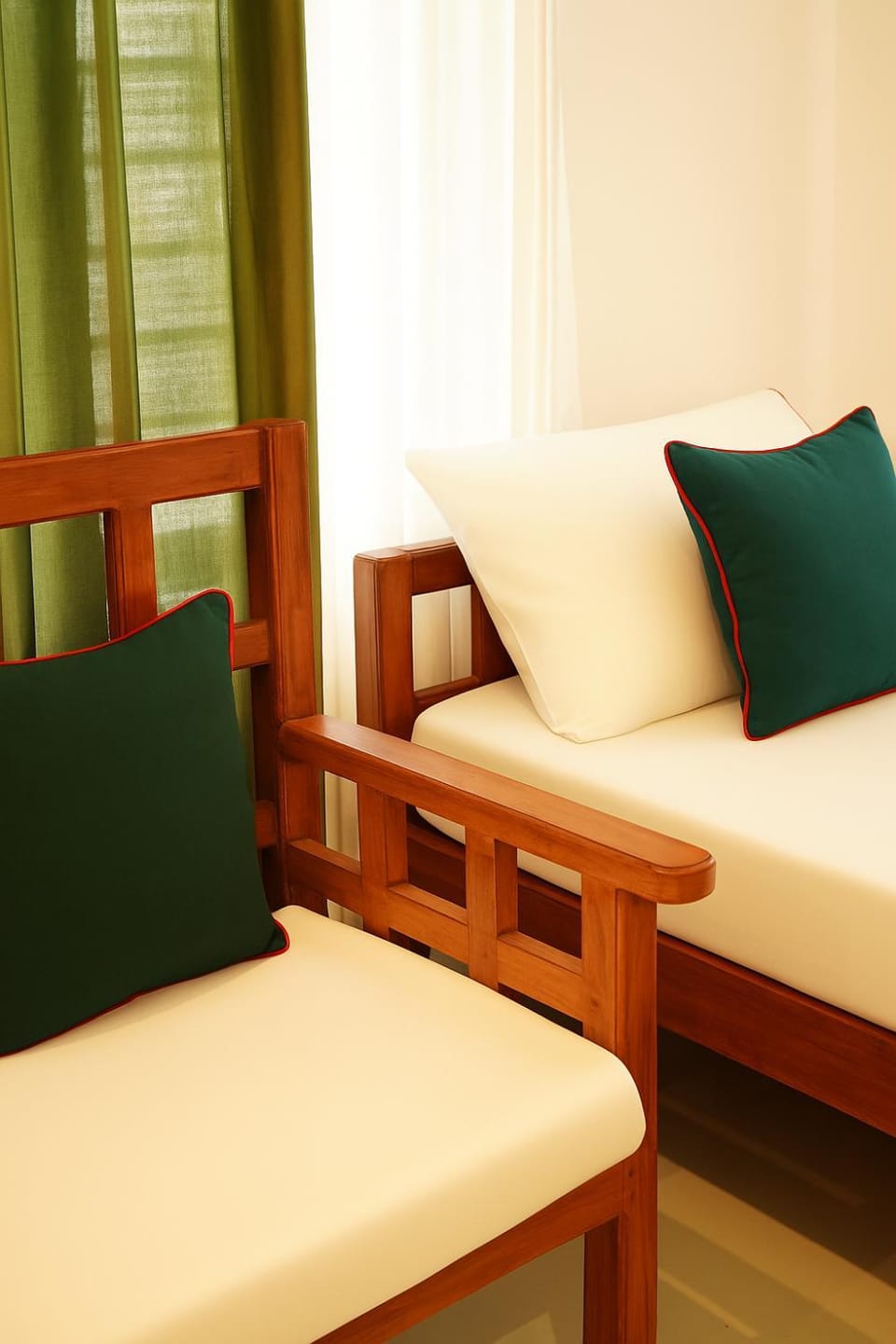Bed, Living room