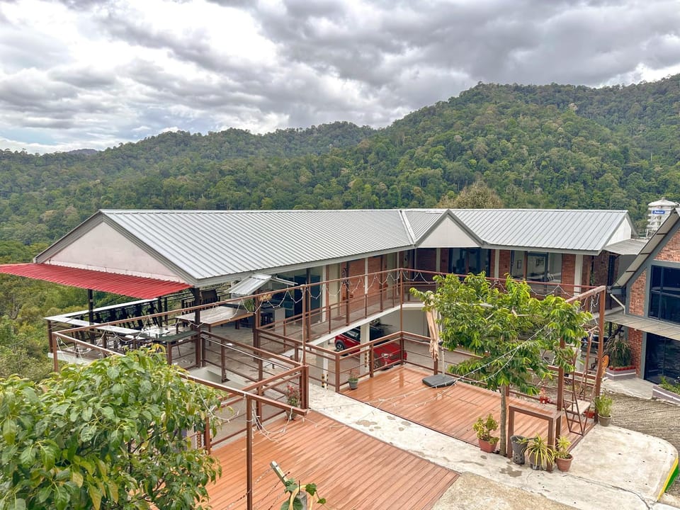 Property building, Day, Mountain view