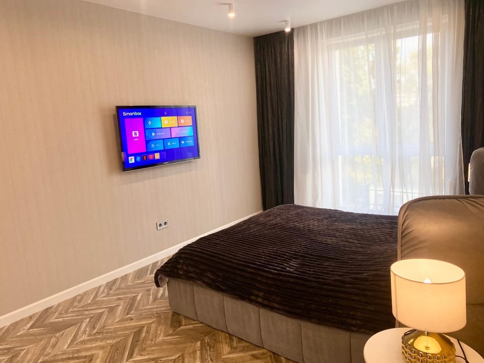 Bed, TV and multimedia, Photo of the whole room, Evening entertainment