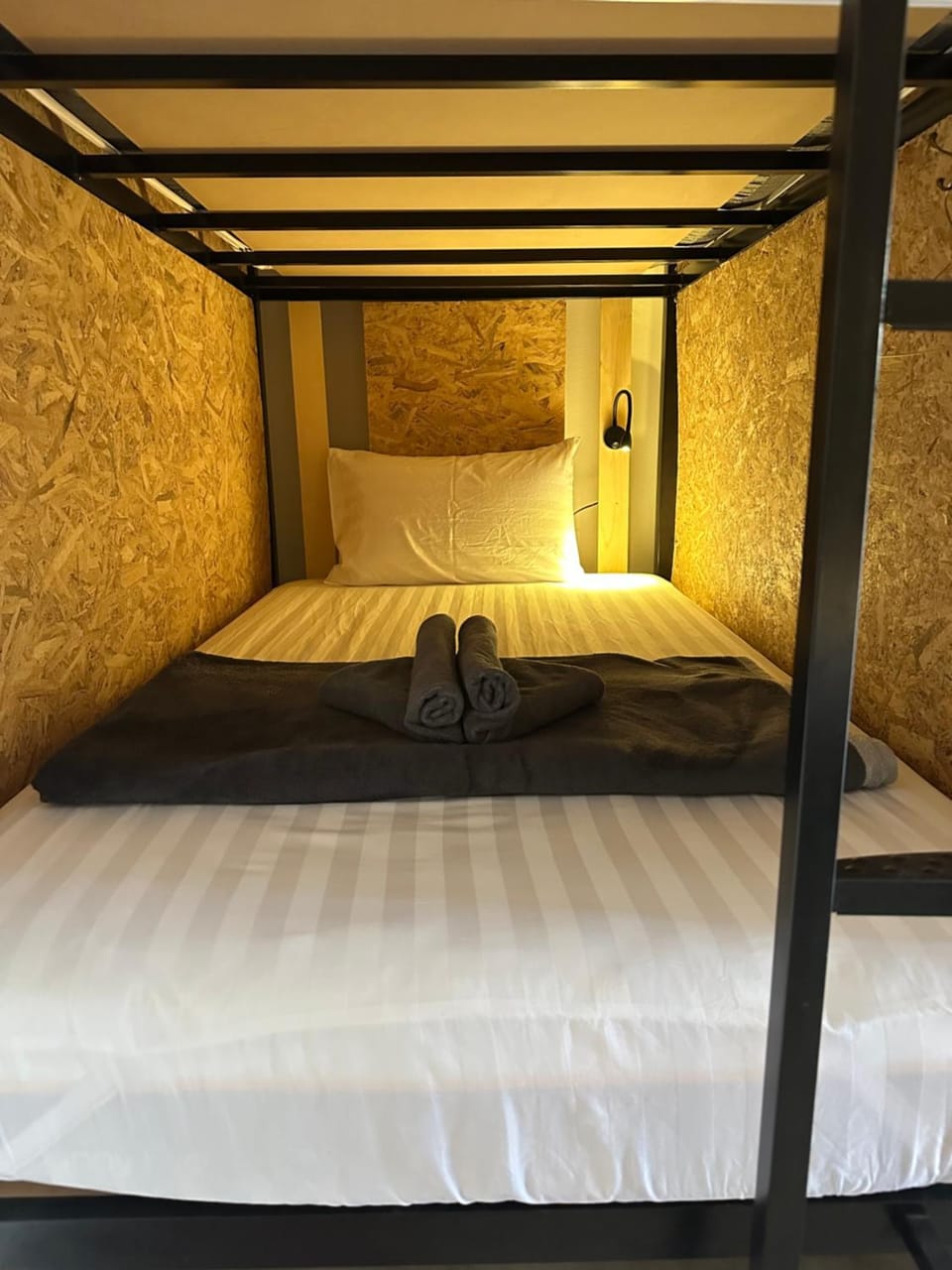 Sunnies 24 Hostel in Sala Dan