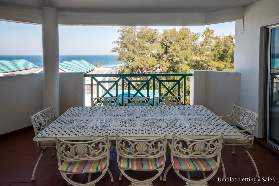 Patio, Dining area