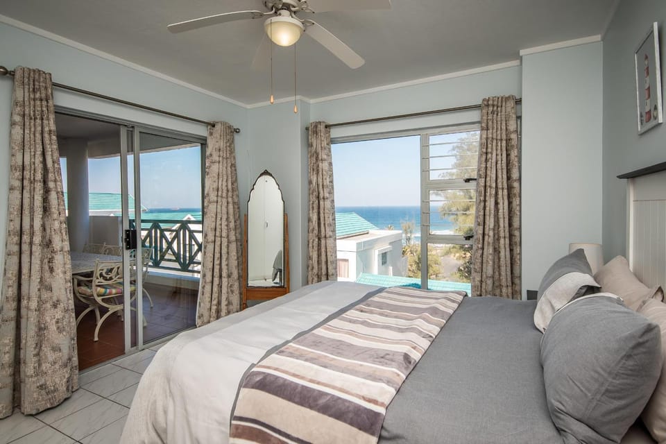 Bed, Photo of the whole room, Bedroom, Sea view