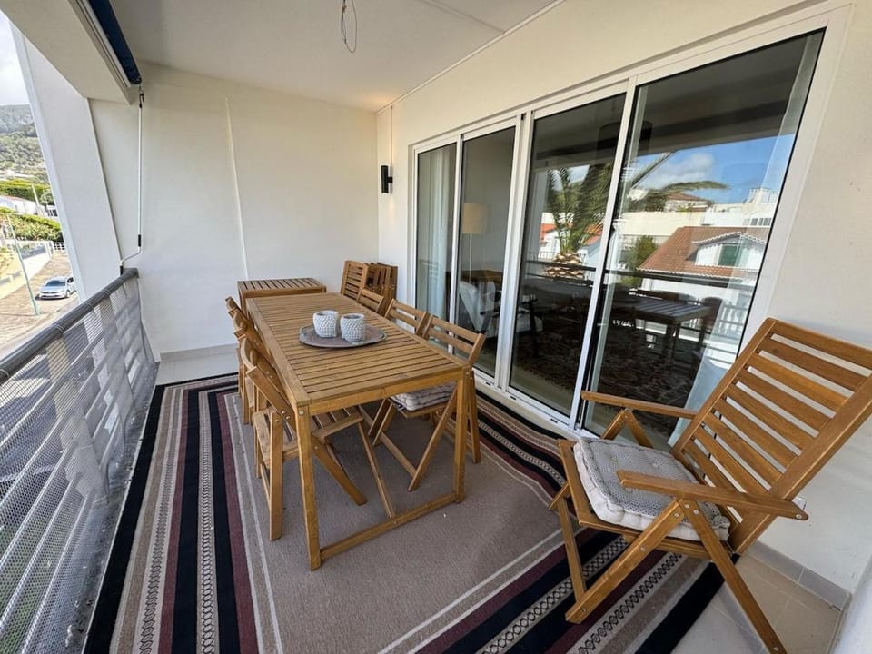 Top floor Marina Duplex Apartment in Vila Franca do Campo