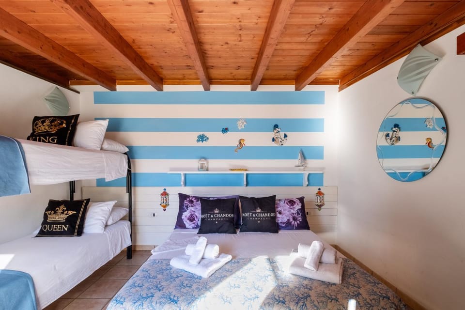 Property building, Living room, Bedroom