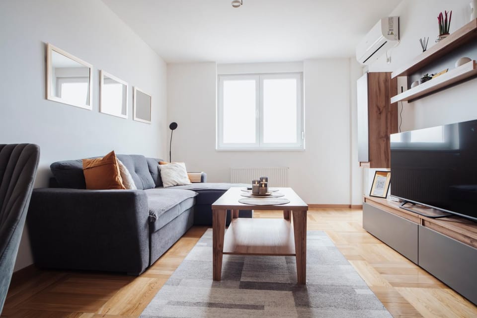 Living room, Decorative detail, Seating area