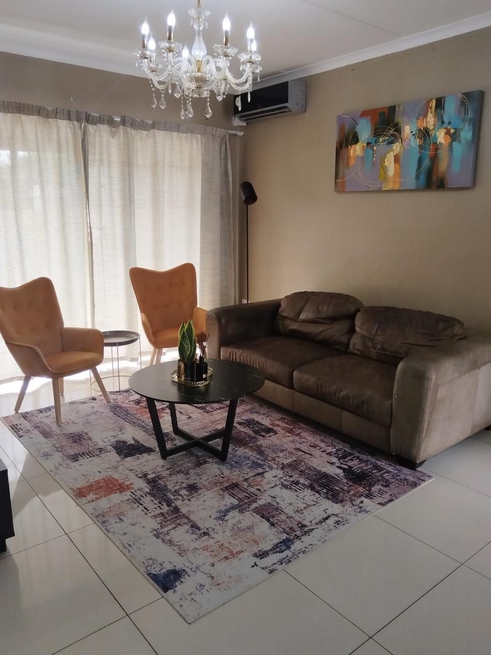 Two Lilies Apartment in Gauteng