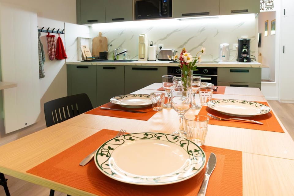 Kitchen or kitchenette, Dining area, stove, kitchen