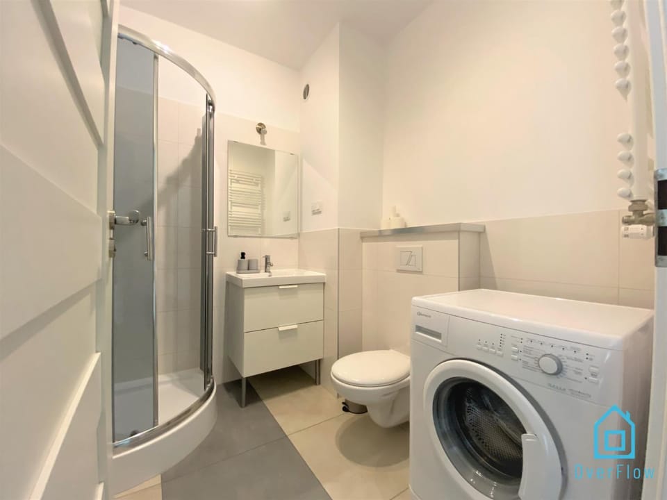 Milky Apartment with Balcony - 3 km to Baltic Sea Apartment in Gdansk