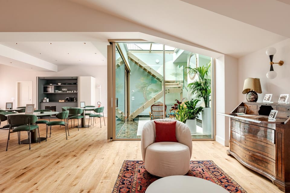 Living room, Lobby or reception, Seating area, Internal: Not applicable to any particular room