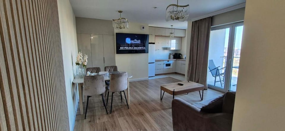 TV and multimedia, Kitchen or kitchenette