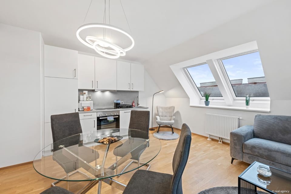 Nüll Residences 38 - Modern Attic Flat with AC Apartment in Vienna