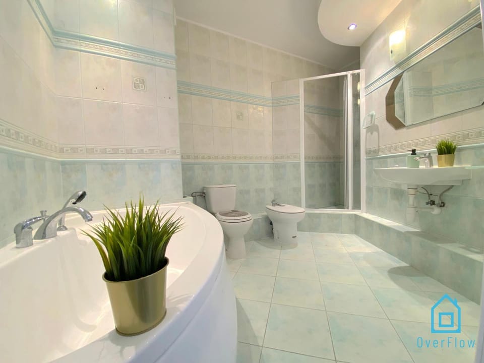 Duo Room - 10 Min to Old Town Gdańsk,PKP & Shopping Mall Vacation rental in Gdansk