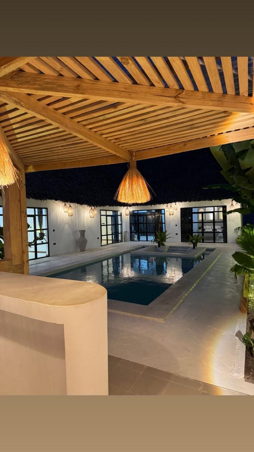 Swimming pool
