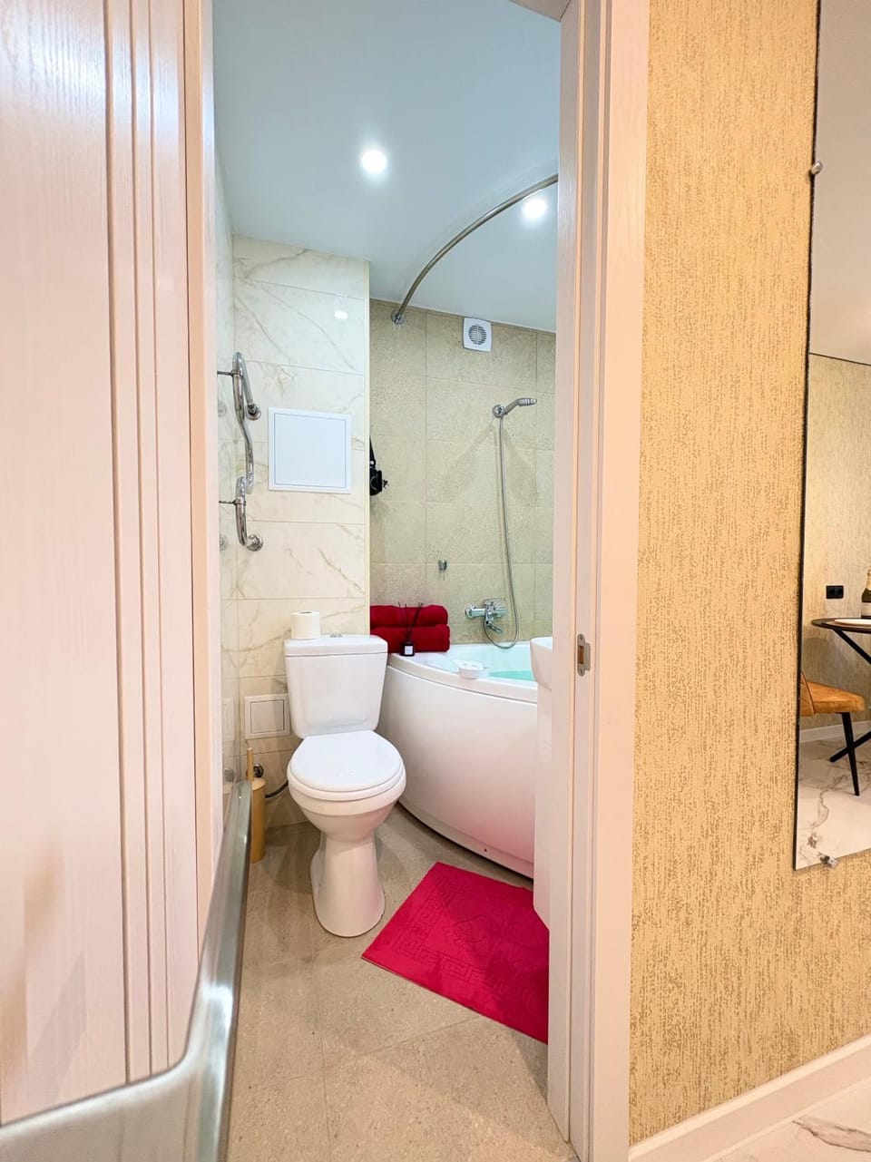 Jacuzzi With light Nauki Avene Apartment in Kharkiv