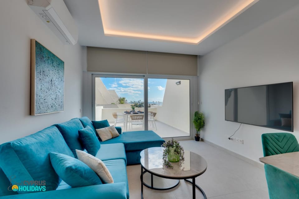Living room, Sea view