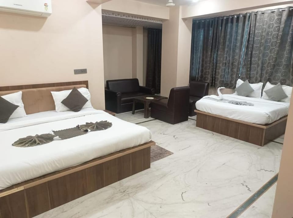 Hotel Pearl -Jaipur Pink City Centre Hotel in Jaipur