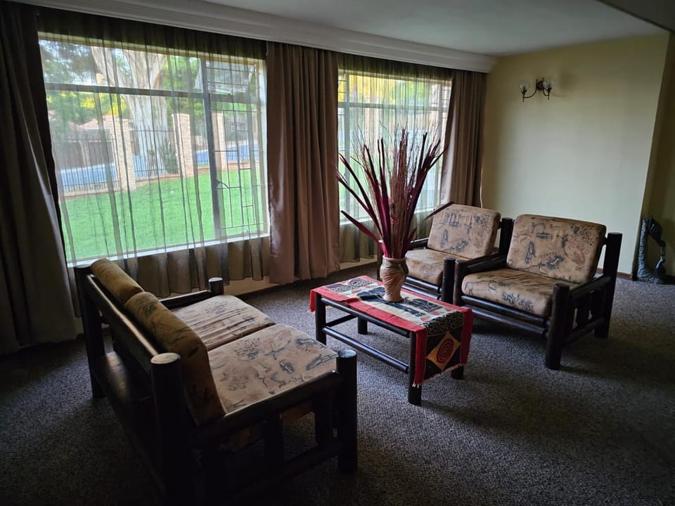 African Nights Barbara House Bed and Breakfast in Pretoria