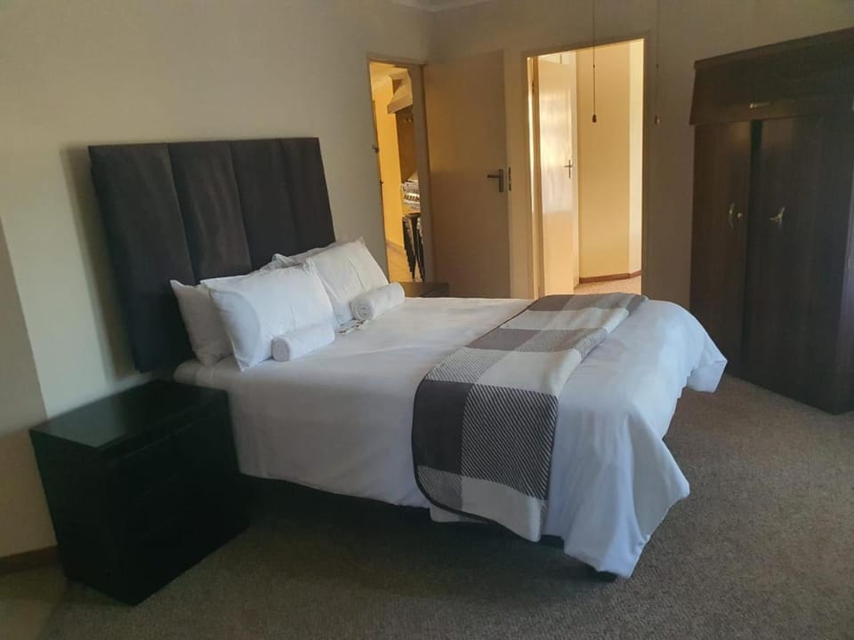 African Nights Barbara House Bed and Breakfast in Pretoria