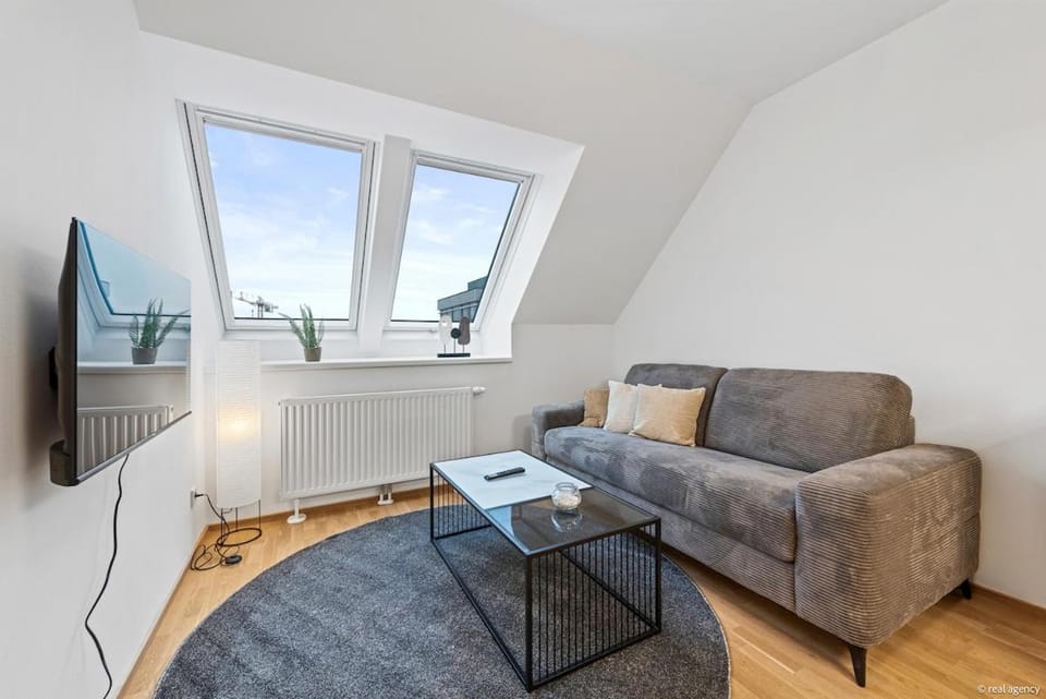 Nüll Residences 37 - Bright Attic Apartment with AC Apartment in Vienna