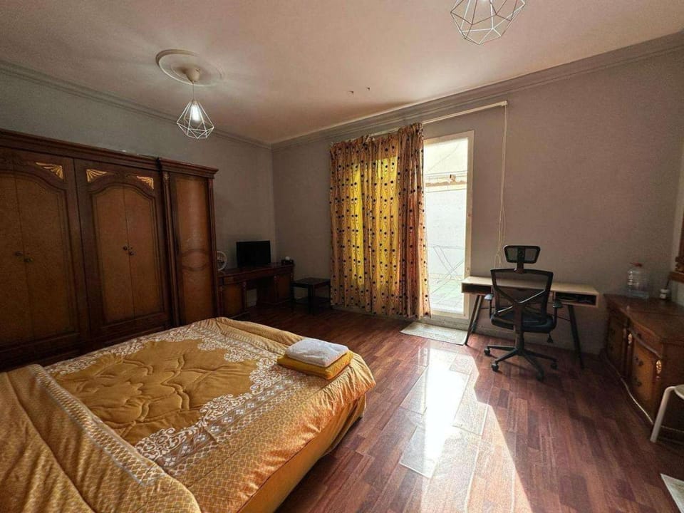 Villa Terrace Master Room Abu Dhabi 2nd floor Bed and Breakfast in Abu Dhabi