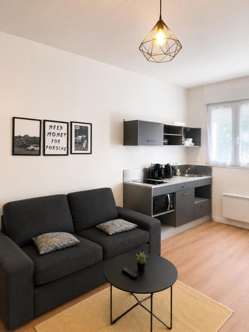 Kitchen or kitchenette, Living room