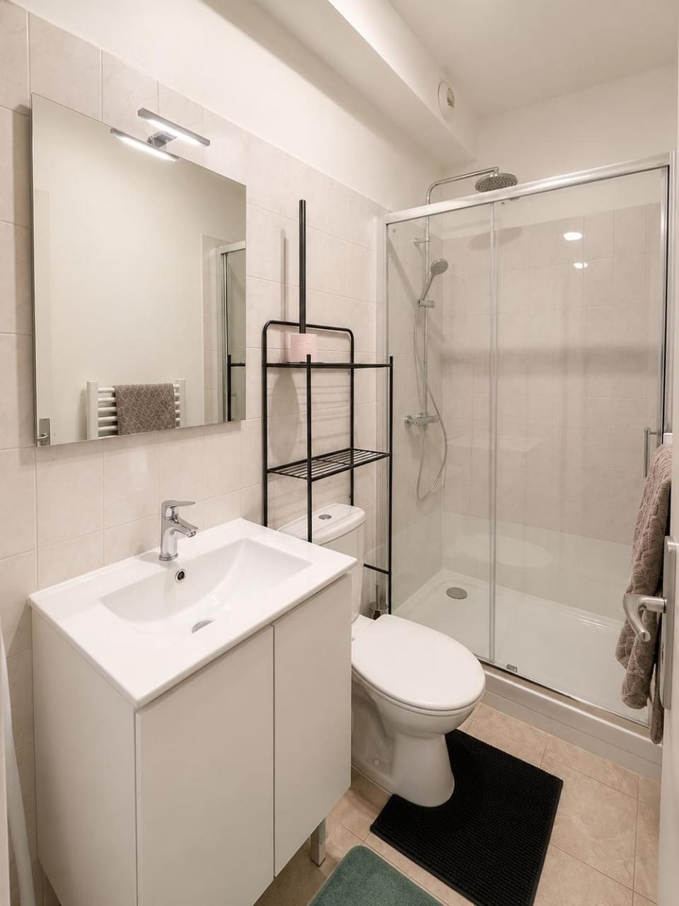 Shower, Toilet, Bathroom