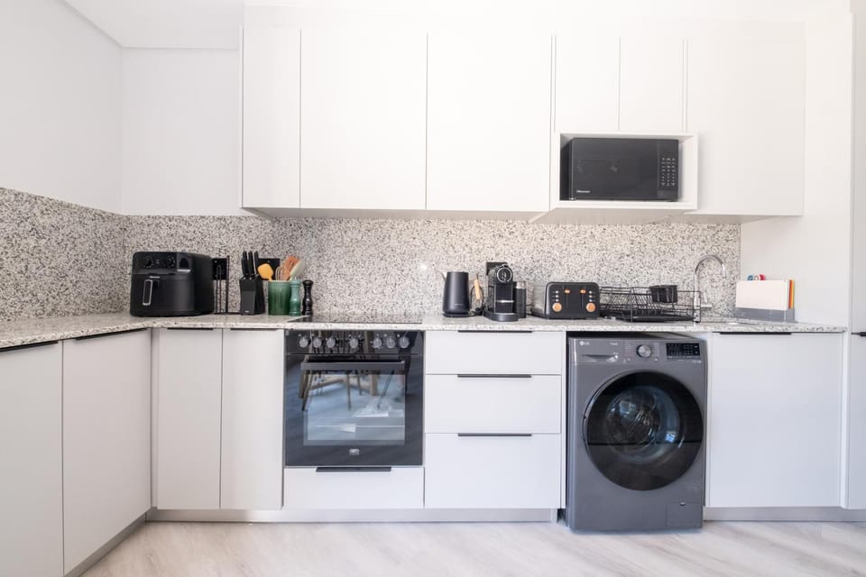 116 Paarl - Lux 1 Bedroom Apt with AC and Parking Apartment in Cape Town