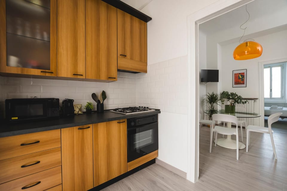 microwave, oven, kitchen