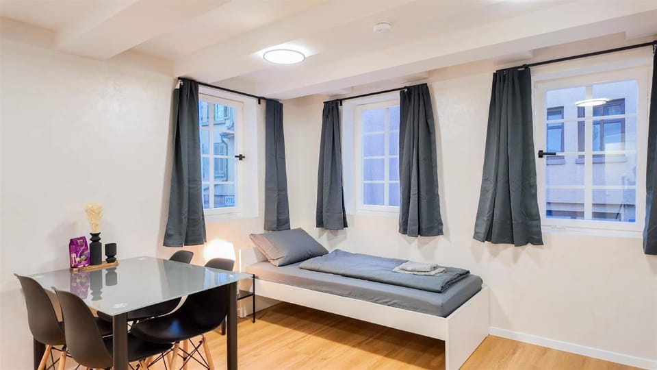 TV and multimedia, Photo of the whole room, Dining area, towels