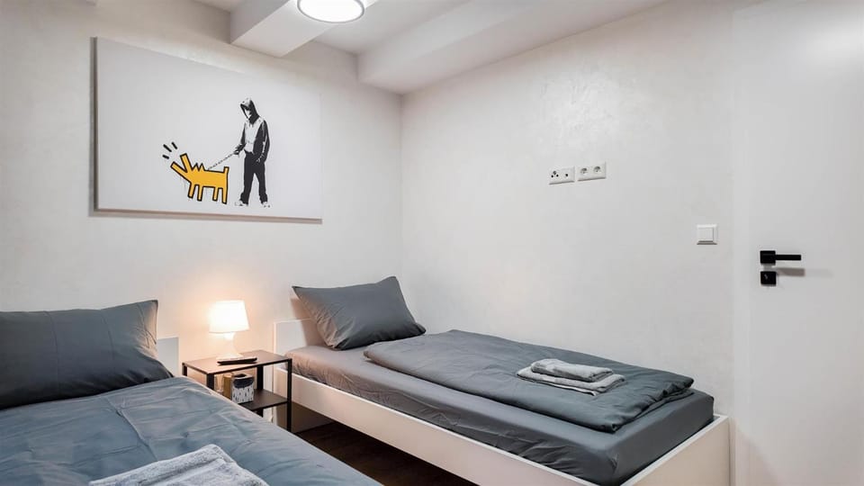 TV and multimedia, Photo of the whole room, towels