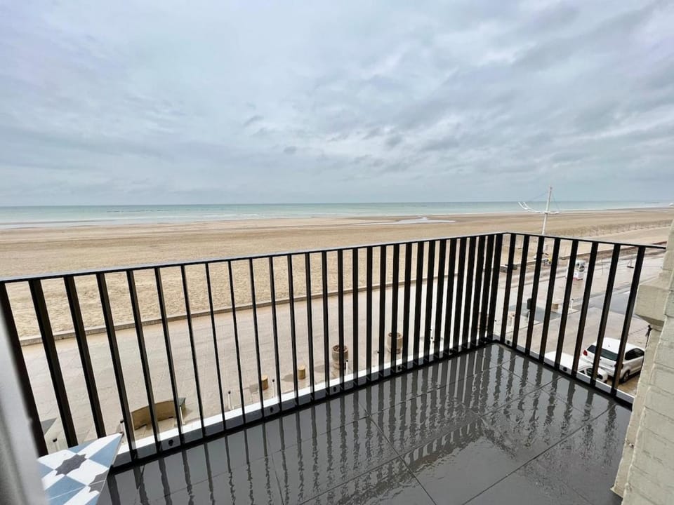 Day, Natural landscape, View (from property/room), Balcony/Terrace, Beach, Sea view