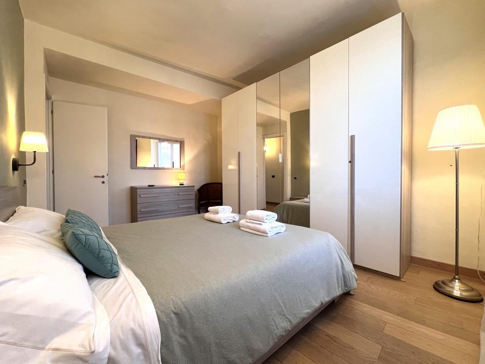 Bed, Photo of the whole room, Bedroom, towels, wardrobe