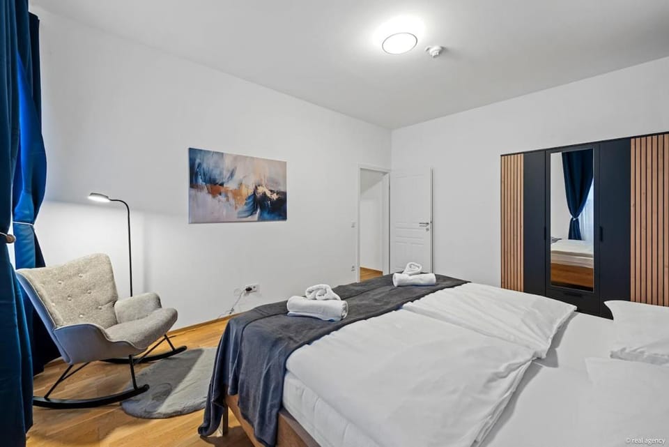 Nüll Residences 29 -3 Rooms for Families, Friends & Work Apartment in Vienna