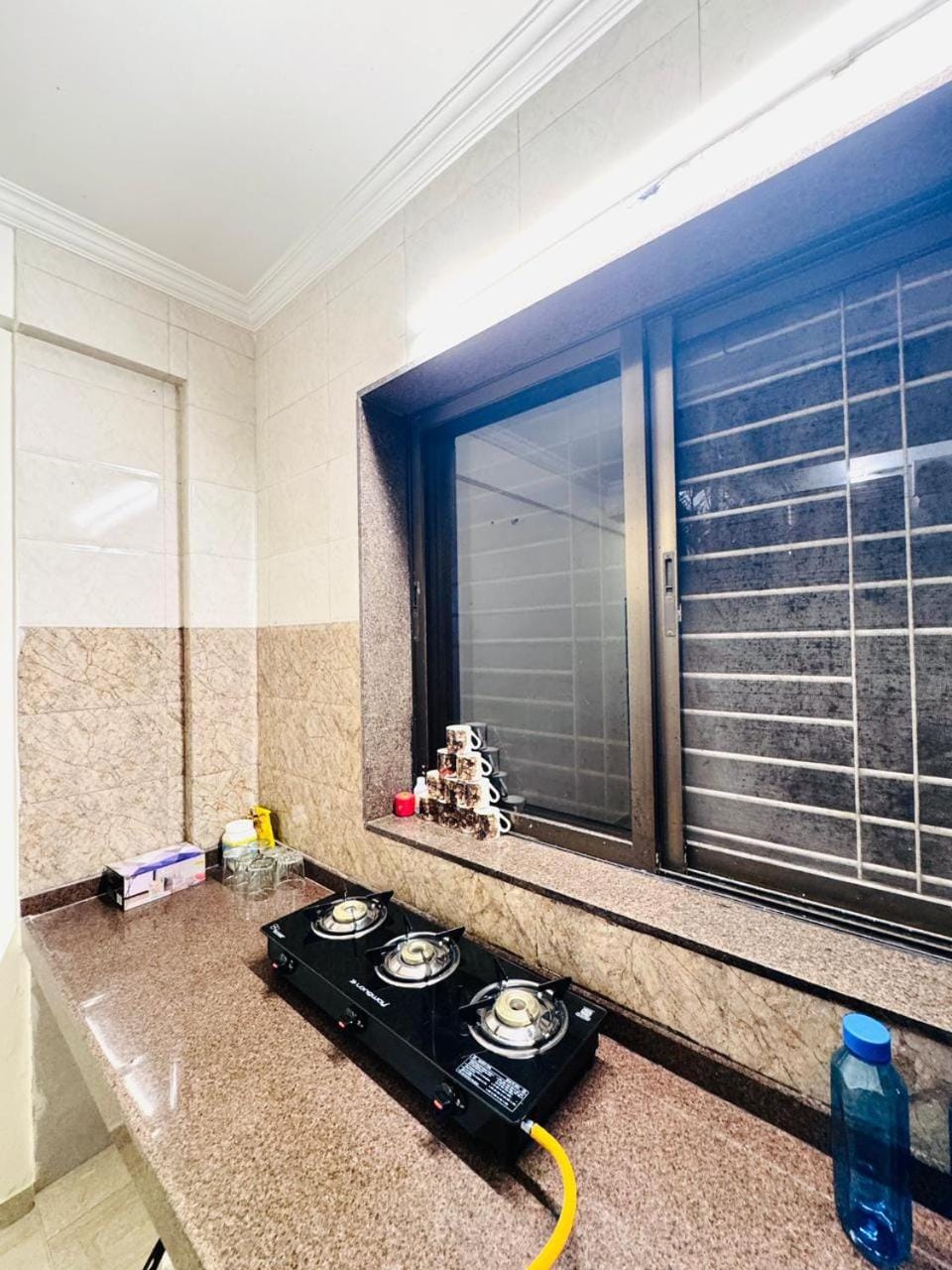 Kitchen or kitchenette, Kitchen or kitchenette