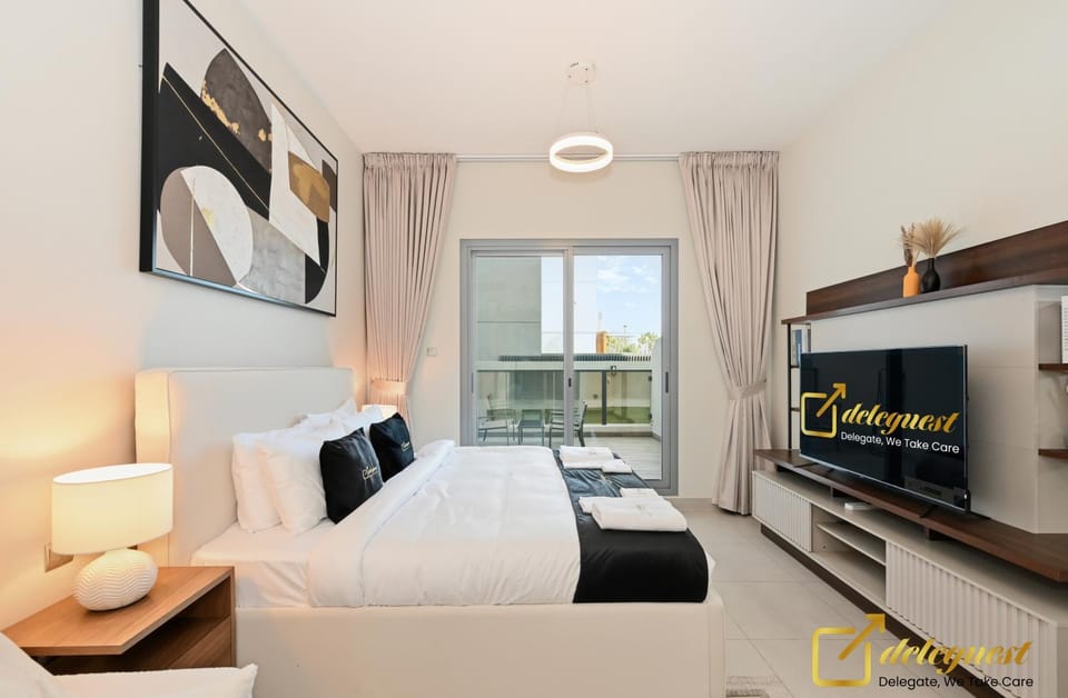 Stylish Studio with City Views in Dubai Hills Apartment in Dubai