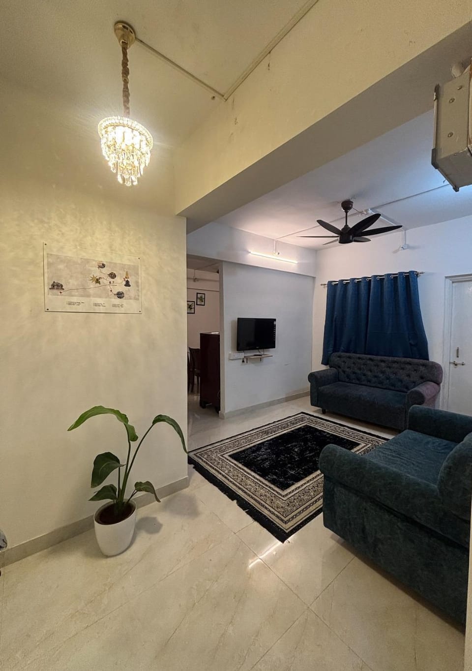 Communal lounge/ TV room, TV and multimedia, Living room, Seating area, Evening entertainment