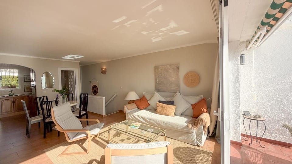 Communal lounge/ TV room, Living room