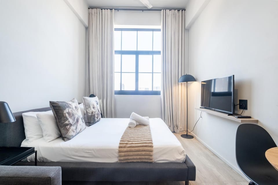 The Harri - Stylish City Studio with FREE Parking Apartment in Cape Town